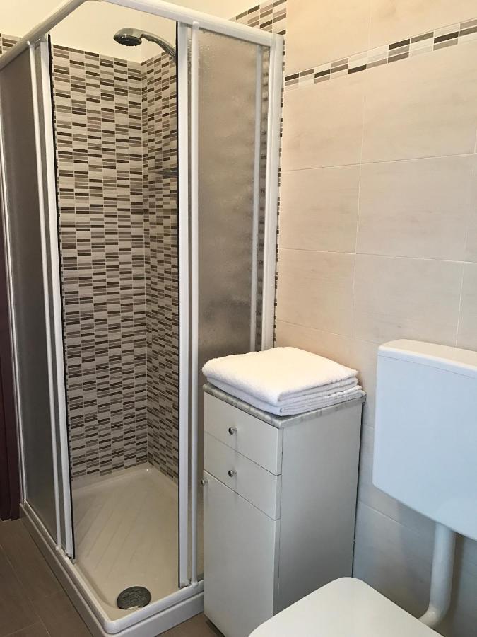 B&B Gloria Apartment Baveno Eksteriør bilde