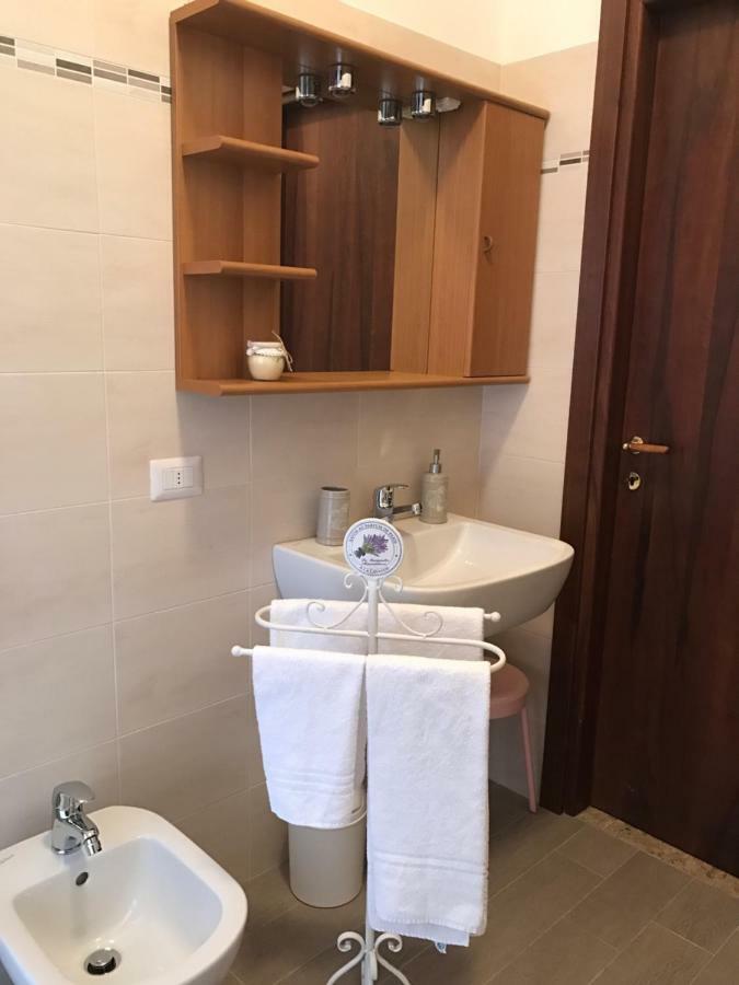B&B Gloria Apartment Baveno Eksteriør bilde